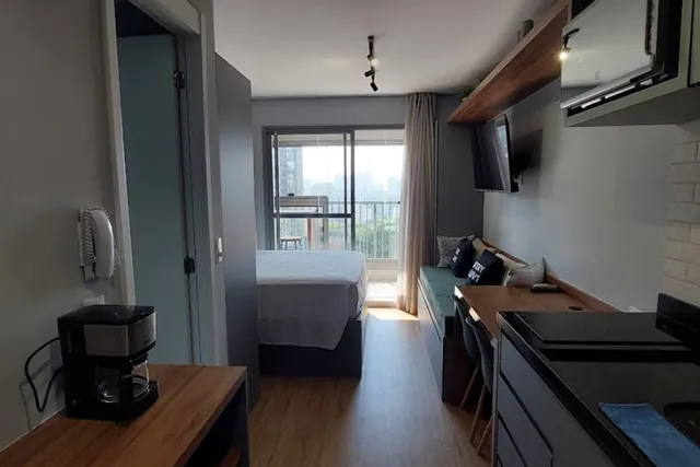 Apartamento mobiliado em bairro residencial arborizado e tranquilo da região da Pampulha em BH