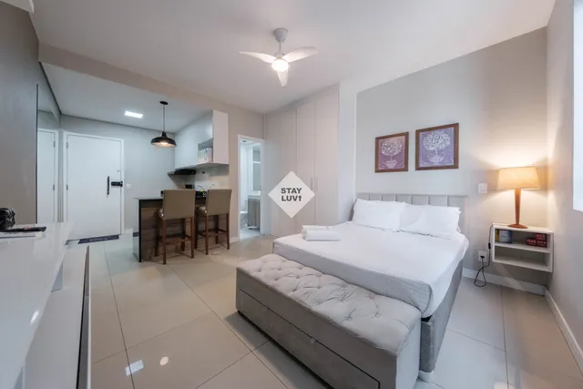 Apartamento mobiliado em bairro arborizado e nobre da região Centro-Sul de Belo Horizonte
